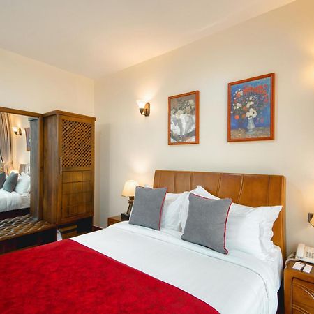 Kibo Palace Hotel Moshi Cameră foto