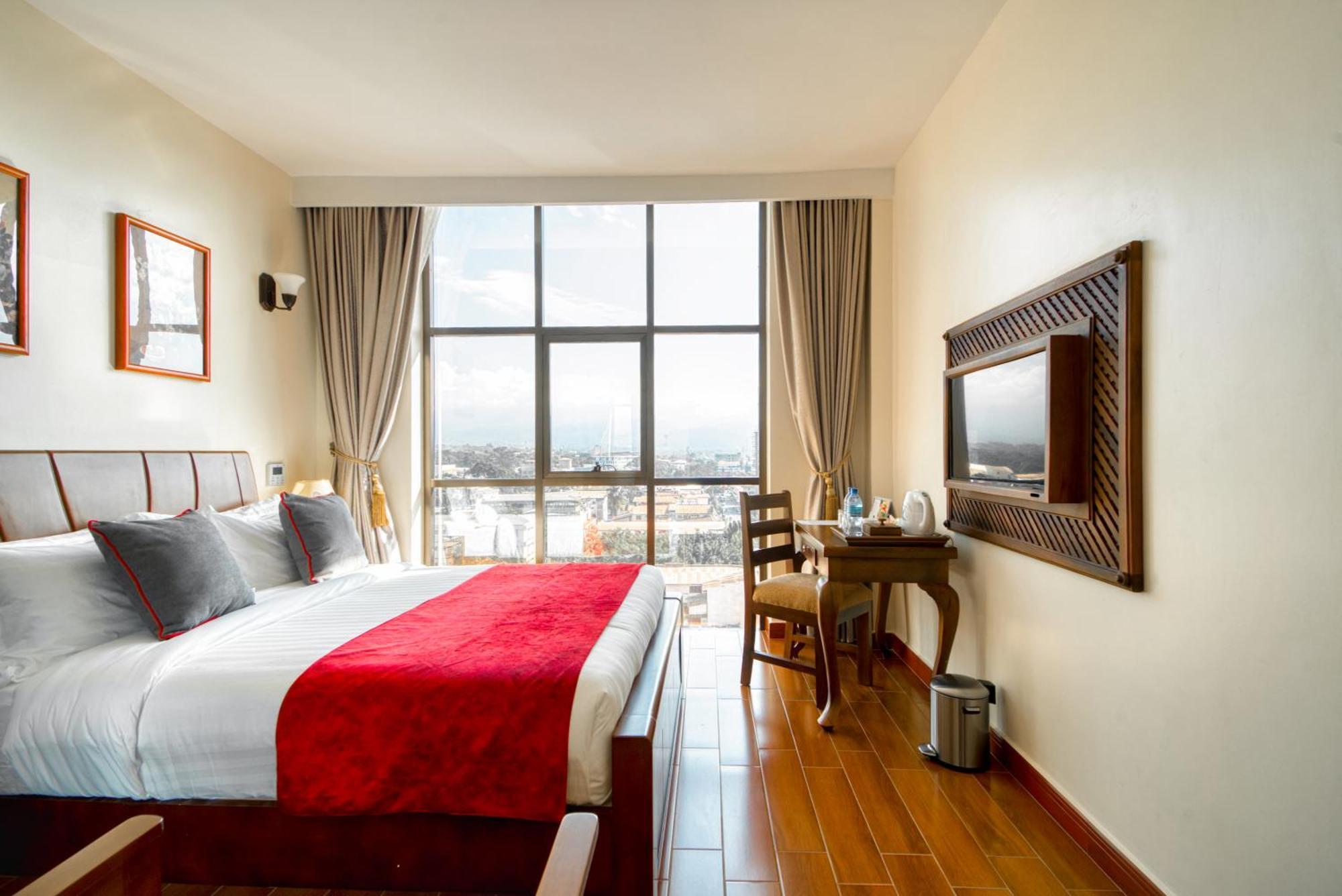 Kibo Palace Hotel Moshi Cameră foto